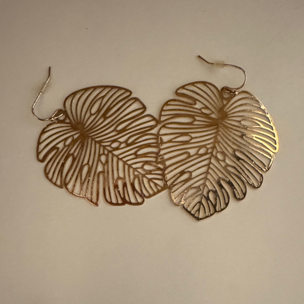 Elegant Gold Leaf Earrings
